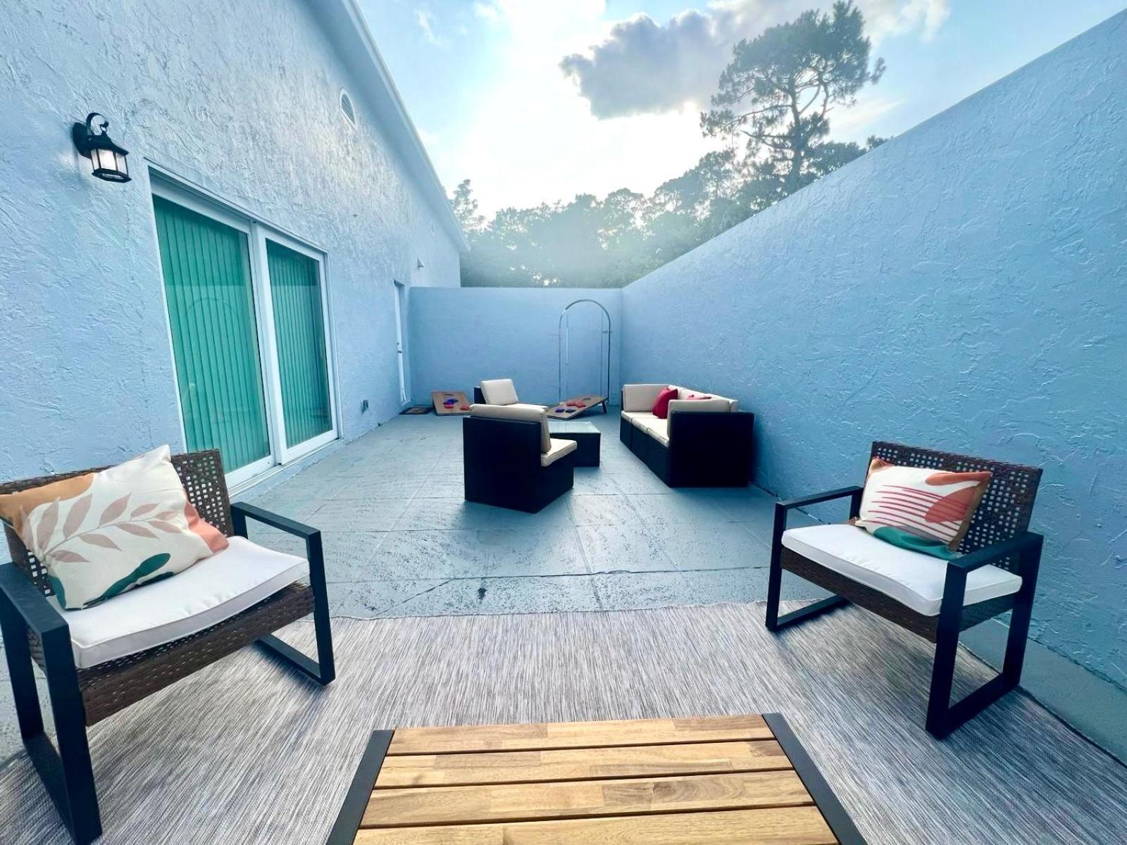 Spacious Convenient 2/2, Perfect For Groups In Wpb *
